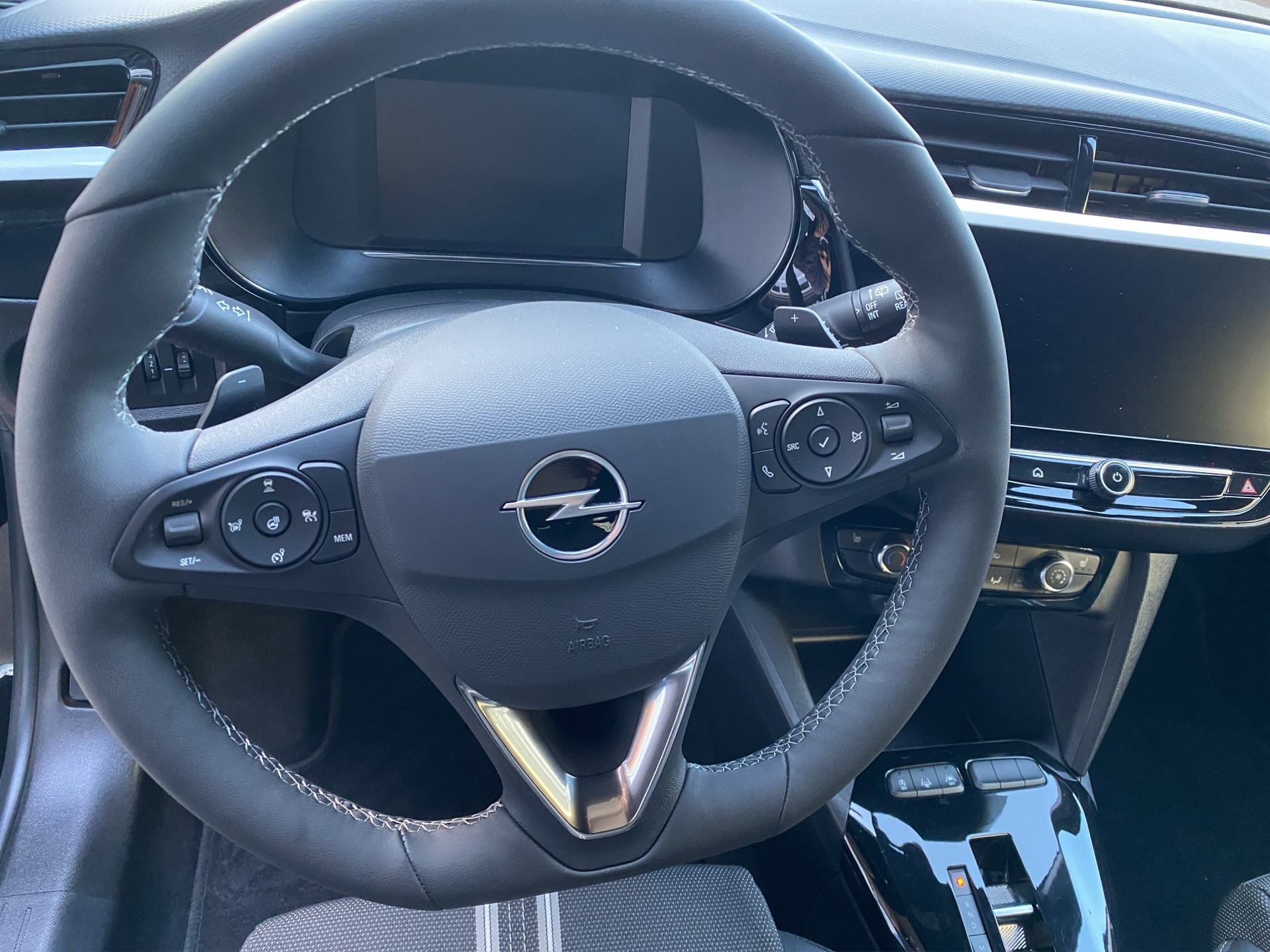 OPEL Corsa 1.2 TP GS A - 11