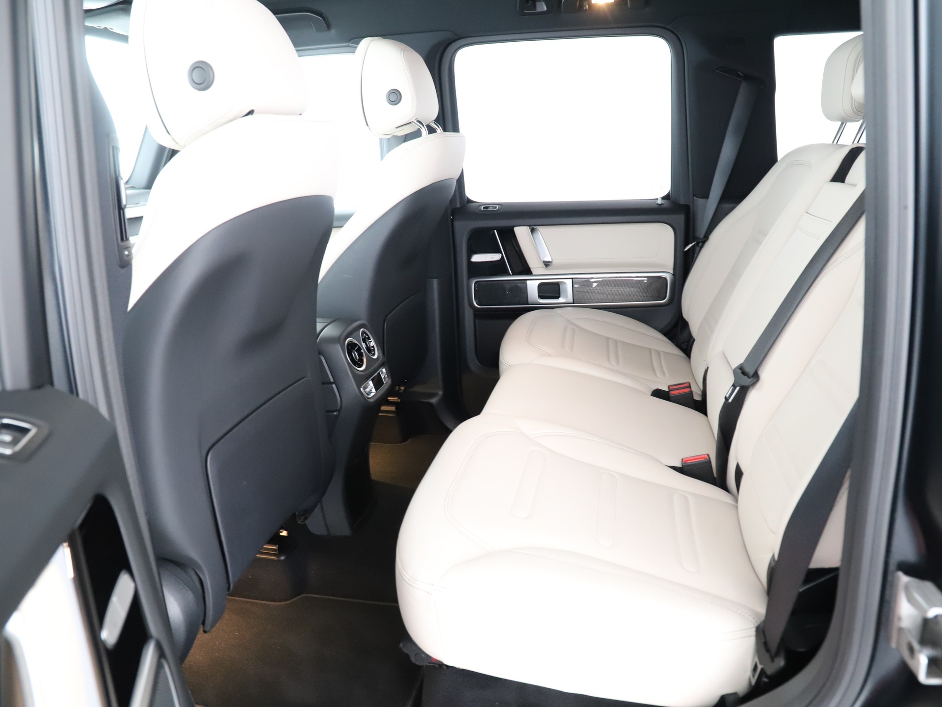 MERCEDES-BENZ G 350d - 12