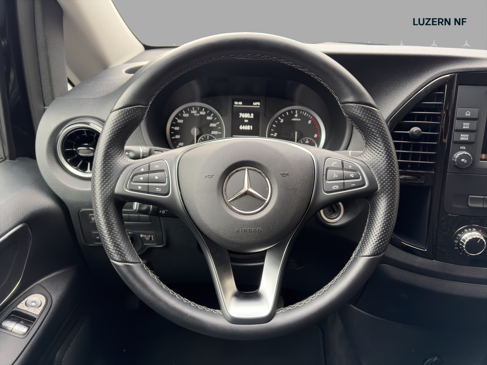 MERCEDES-BENZ Vito 116 CDI Lang Select Tourer 4Matic 9G-Tronic - 14