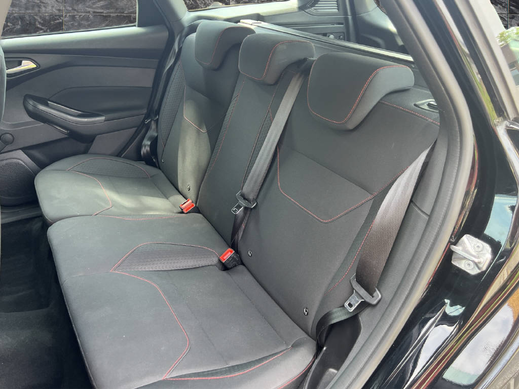 FORD Focus Station Wagon 1.0i EcoB 125 ST-Line - 8