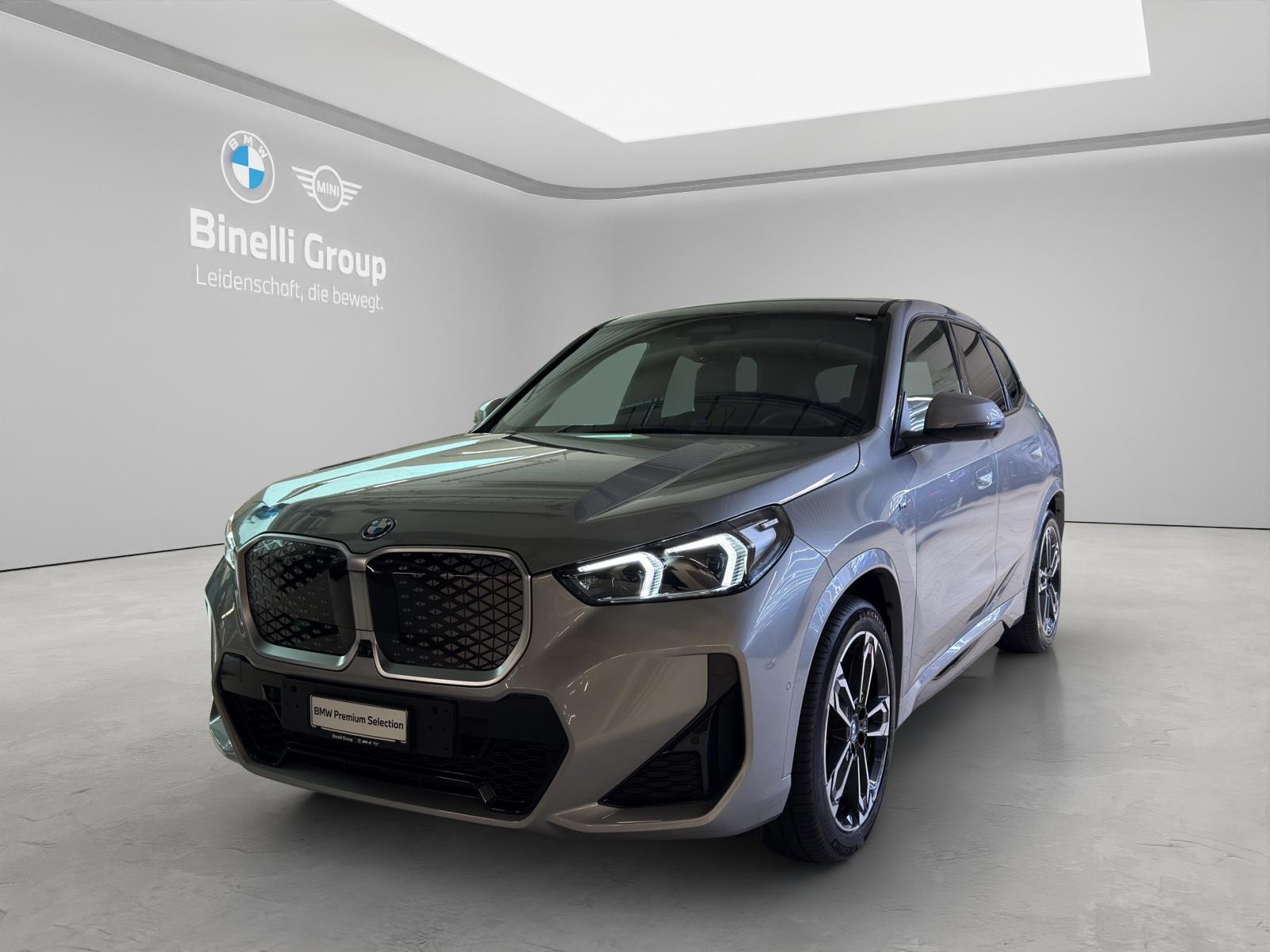 iX1 30 xDrive M-SportPaket