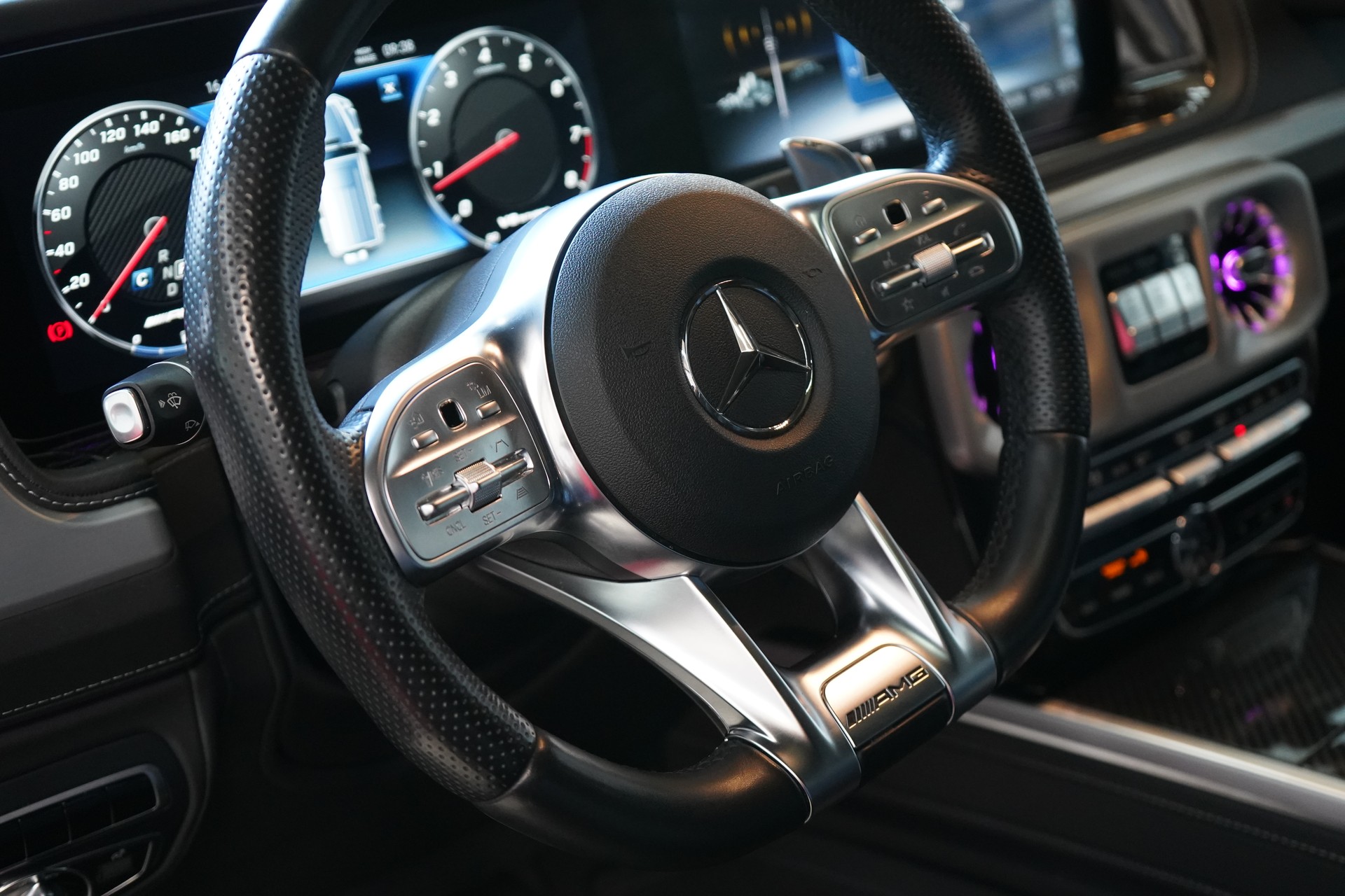 MERCEDES-BENZ G 63 AMG Speedshift Plus G-Tronic - 16