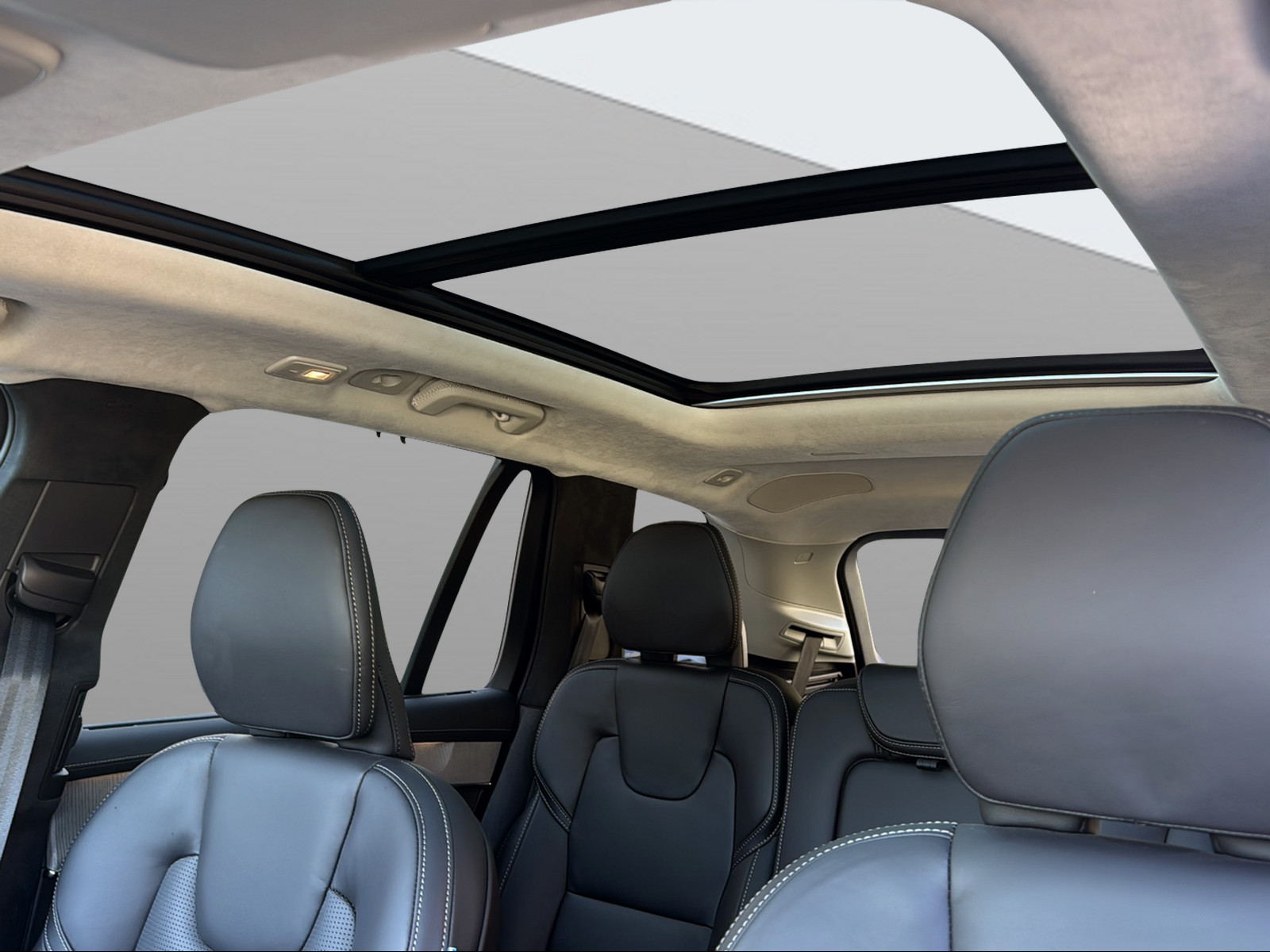 VOLVO XC90 T8 eAWD PluginHybrid Ultra Dark Geartronic - 17