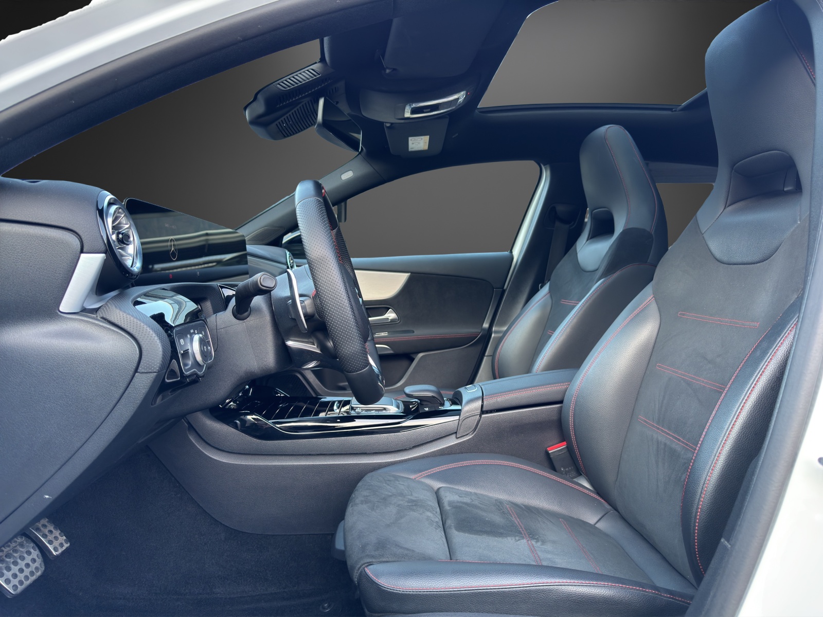 MERCEDES-BENZ A 35 AMG 4Matic - 10