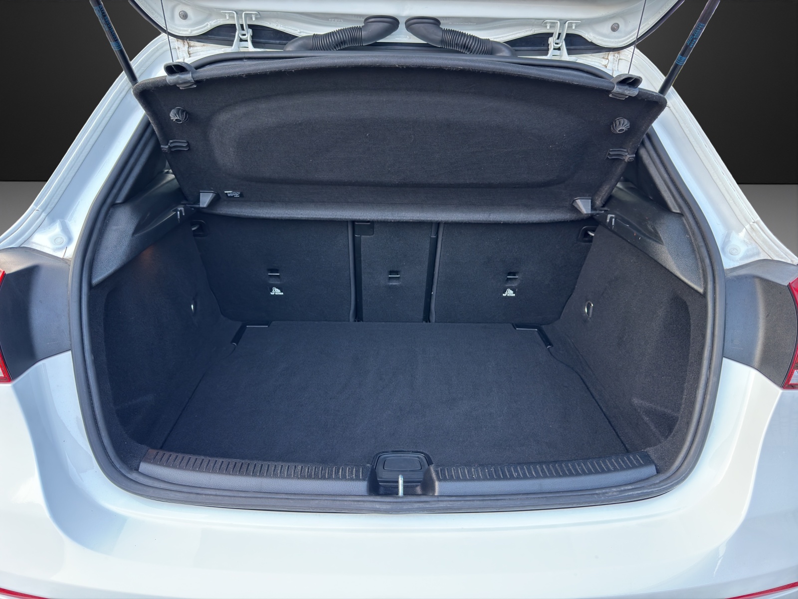 MERCEDES-BENZ A 35 AMG 4Matic - 9