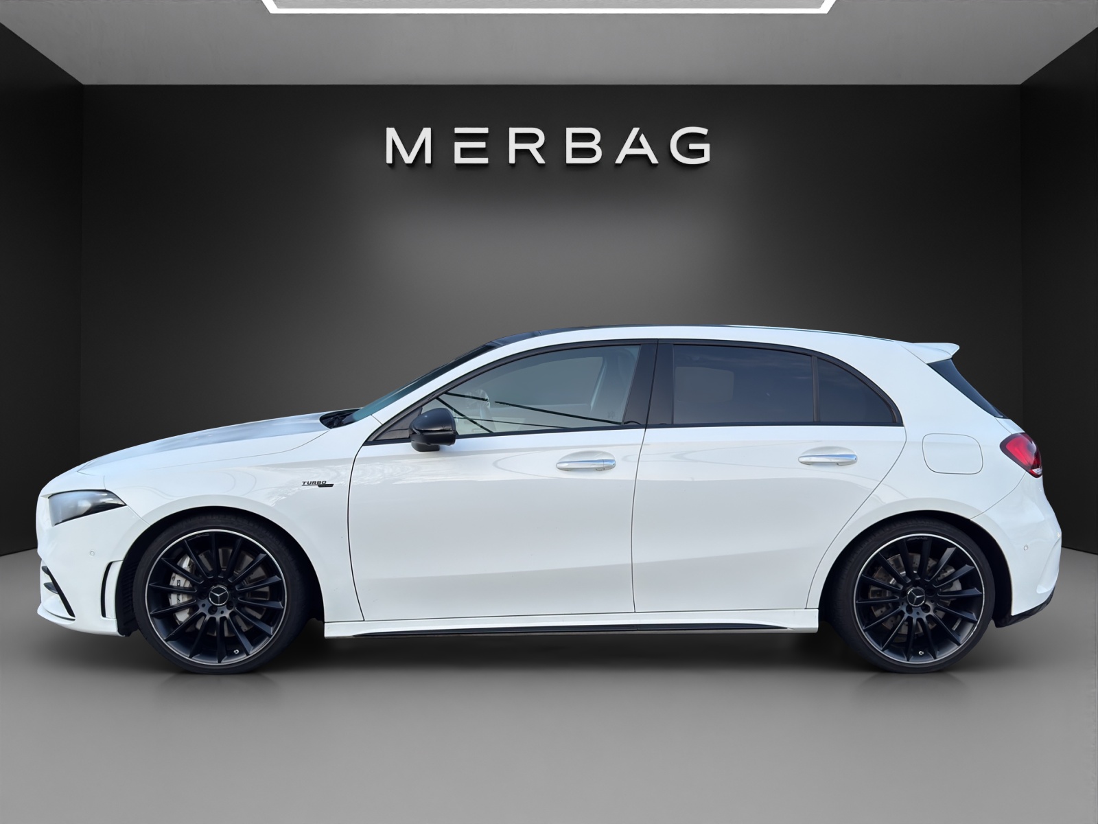 MERCEDES-BENZ A 35 AMG 4Matic - 2