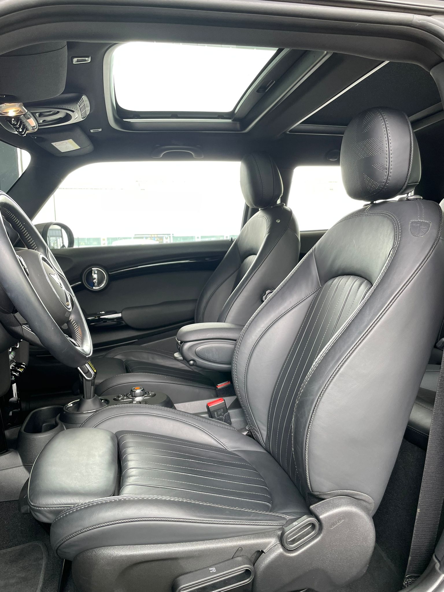 MINI Mini F56 Cooper SE-6