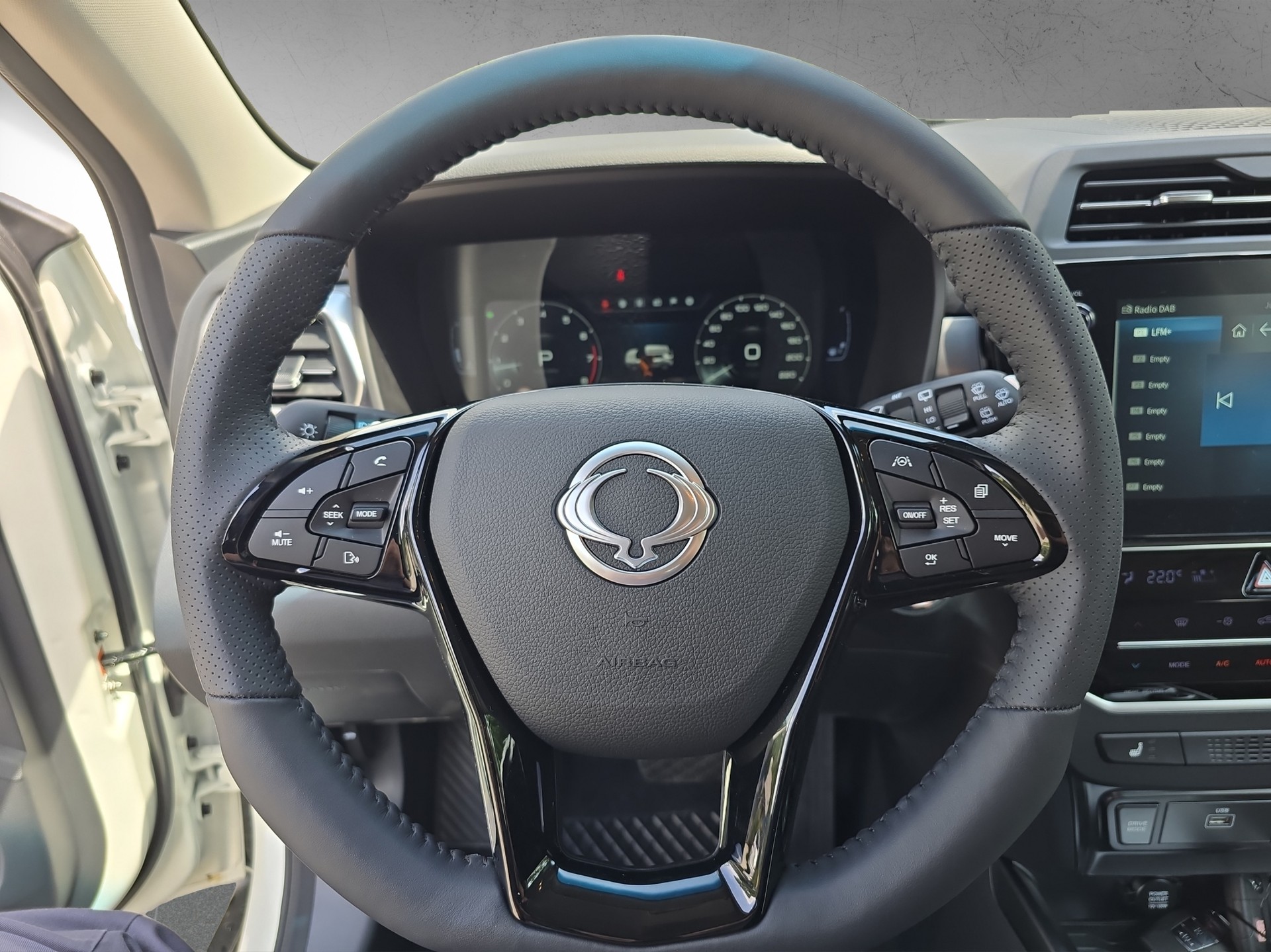 KGM-SsangYong Tivoli 1.5 T GDI Platinum Automat - 10