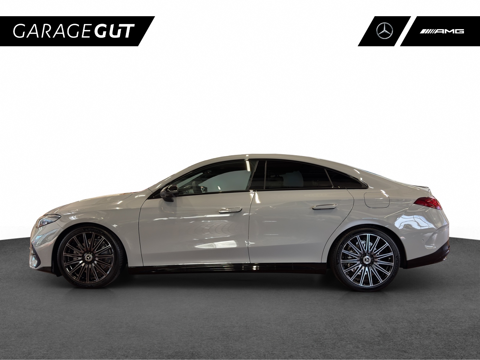 MERCEDES-BENZ CLA 220 8G-DCT 4Matic - 2