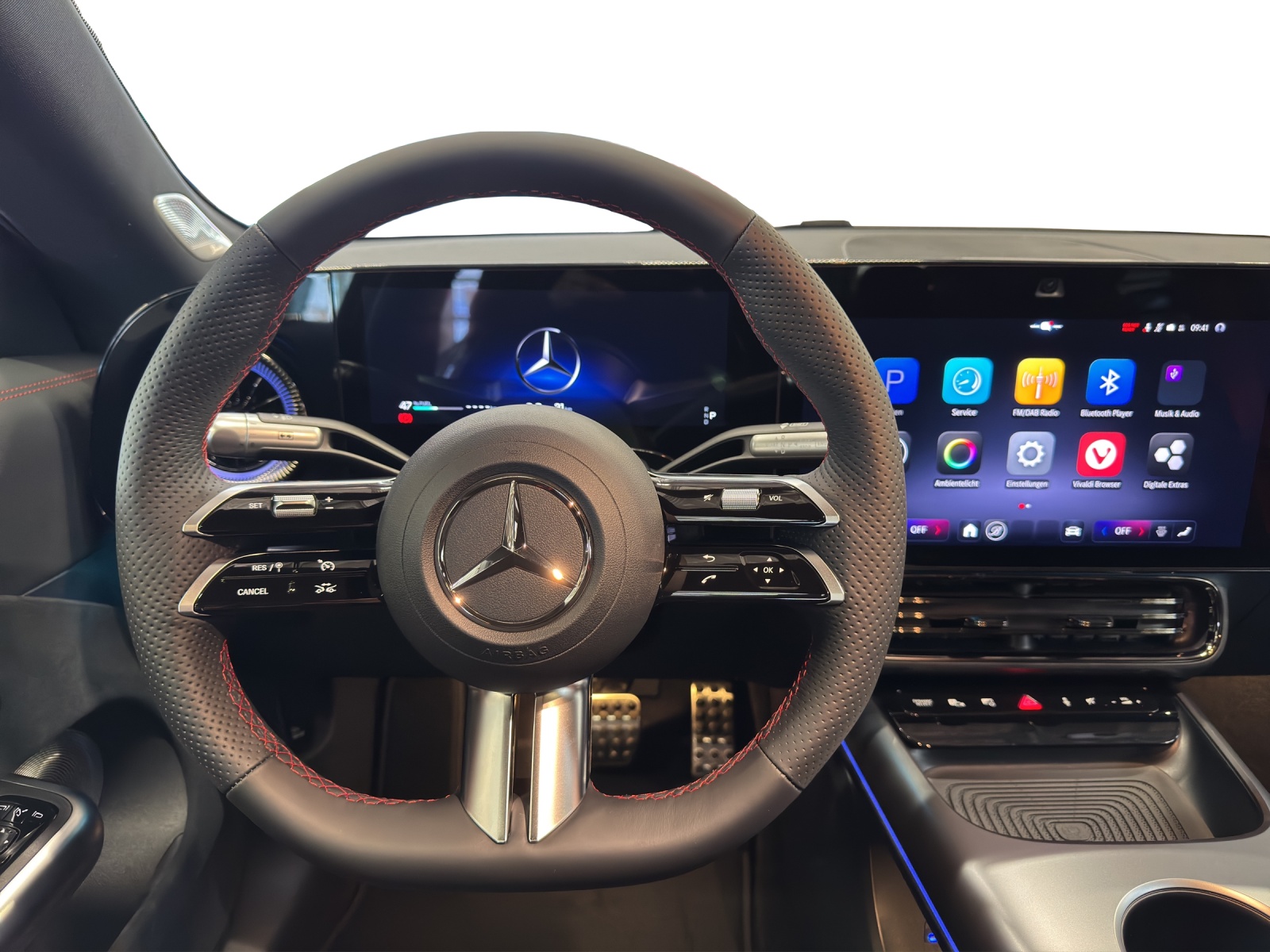 MERCEDES-BENZ CLA 220 8G-DCT 4Matic - 11