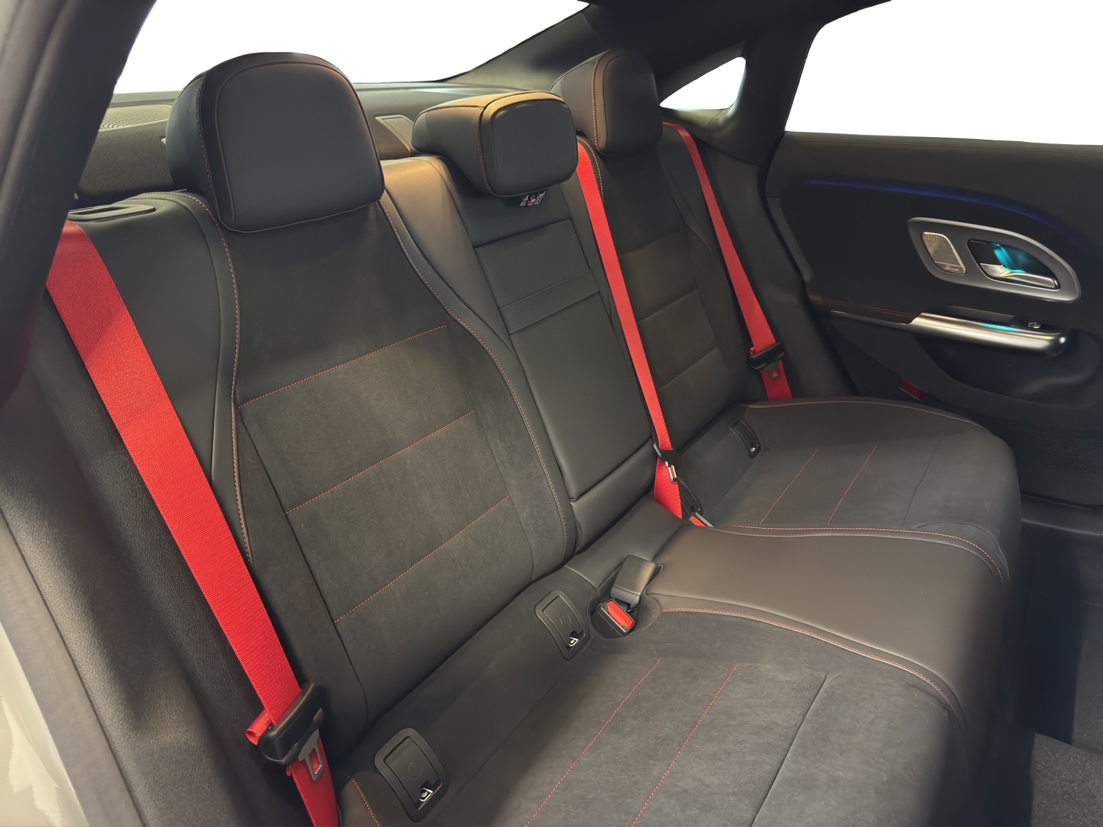 MERCEDES-BENZ CLA 220 8G-DCT 4Matic - 19