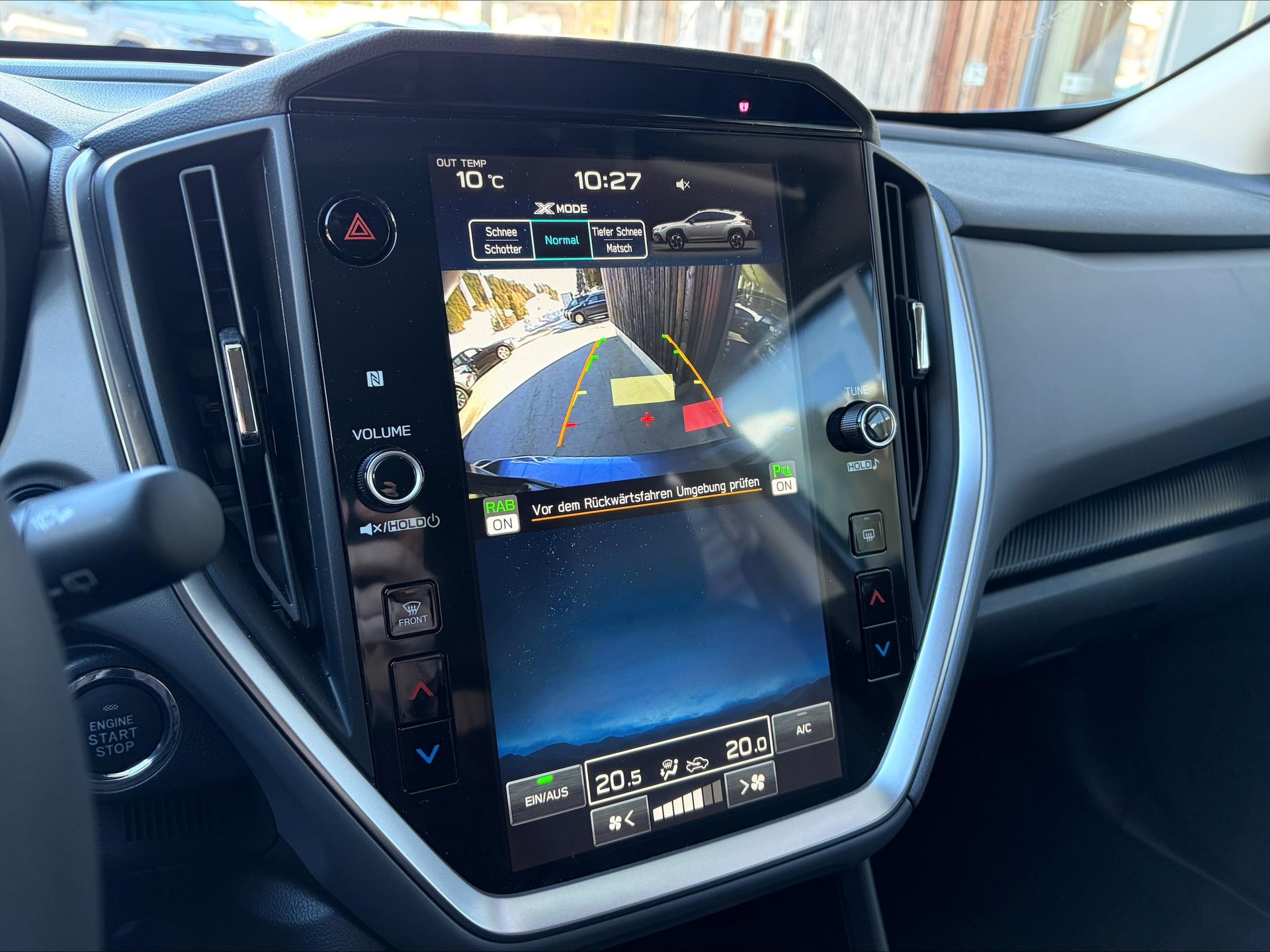 SUBARU Crosstrek 2.0i e-Boxer Swiss Plus - 9