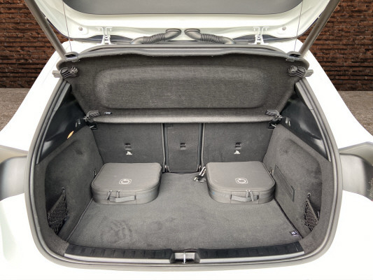 MERCEDES-BENZ GLA 250 e 8G-DCT - 7