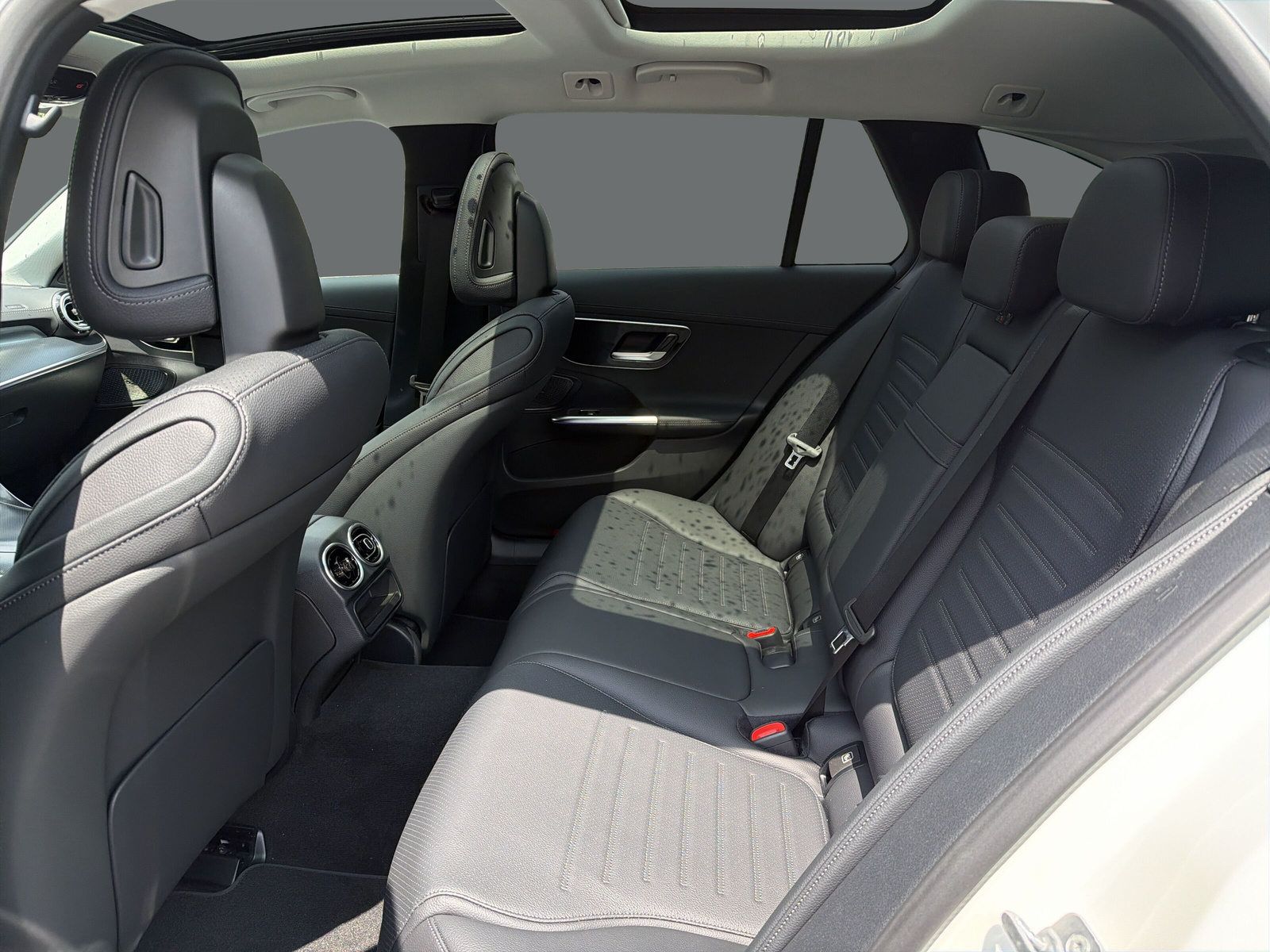 MERCEDES-BENZ C 300 T 4 Matic - 13
