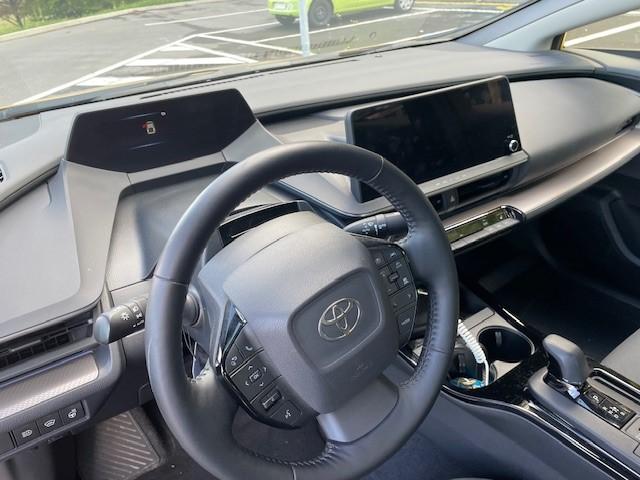 TOYOTA Prius 2.0 Plug-In-Hybrid Style - 7