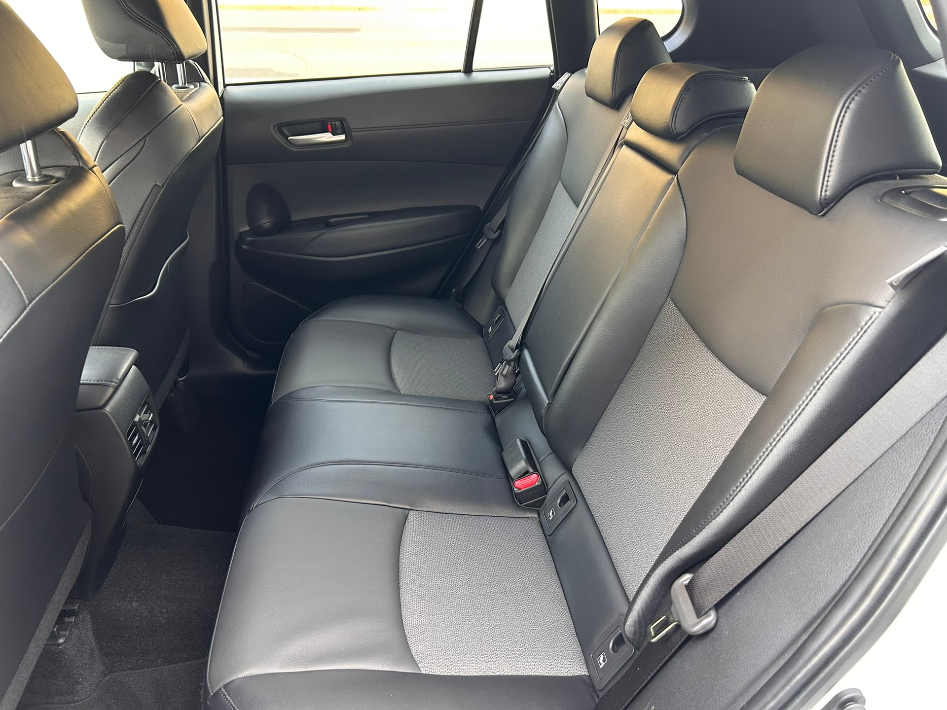 TOYOTA Corolla Cross 2.0 4WD Trend e-CVT - 8