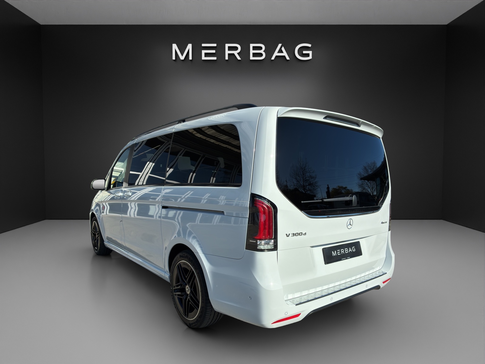 MERCEDES-BENZ V 300 d lang 4Matic Swiss Edition 9G-Tronic - 4
