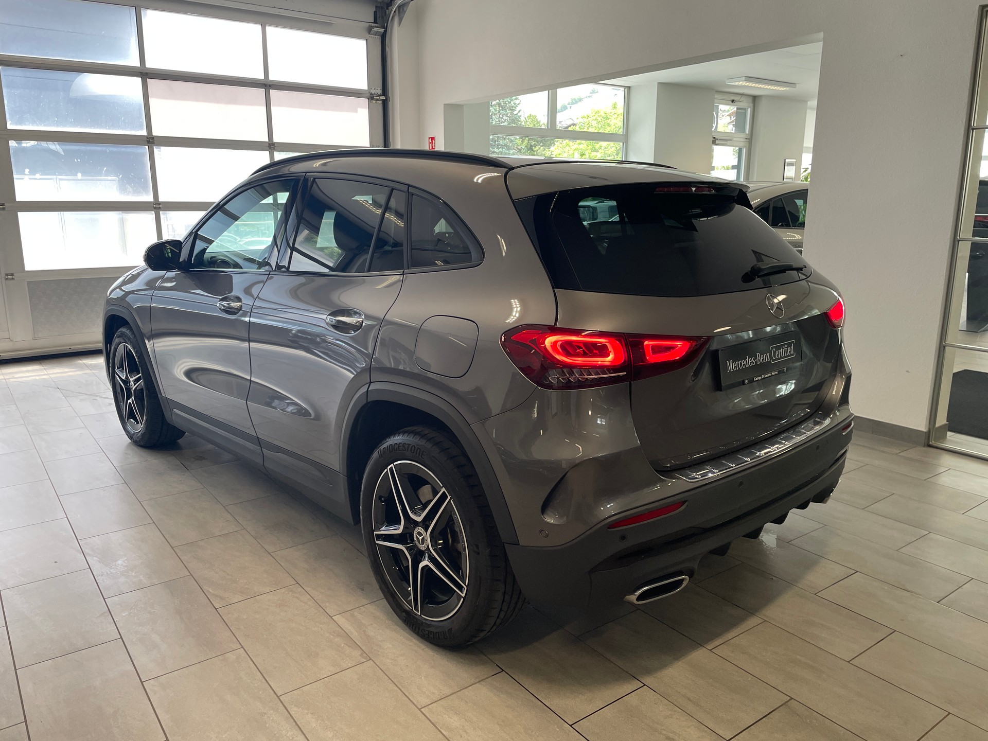 MERCEDES-BENZ GLA 250e AMG Line 8G-DCT - 5