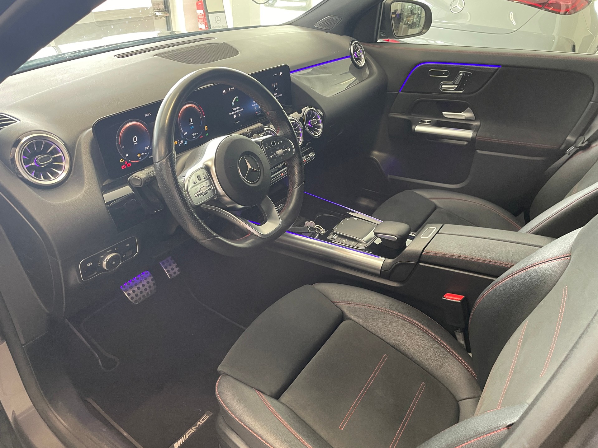 MERCEDES-BENZ GLA 250e AMG Line 8G-DCT - 10