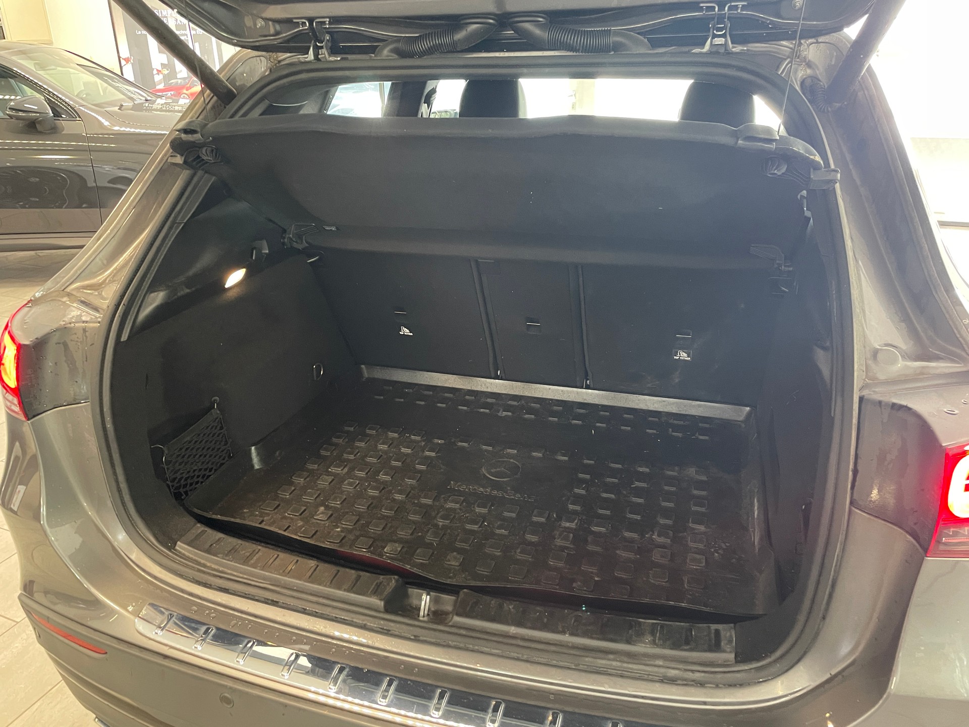 MERCEDES-BENZ GLA 250e AMG Line 8G-DCT - 8