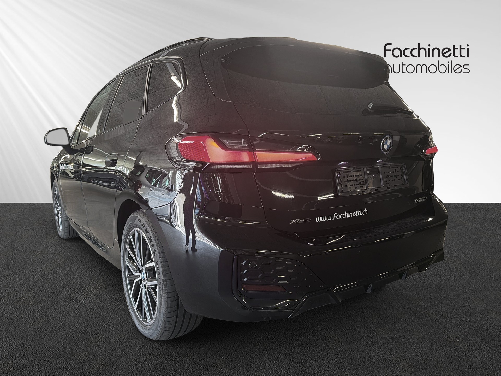 BMW 230e xDrive Active Tourer M Sport - 3