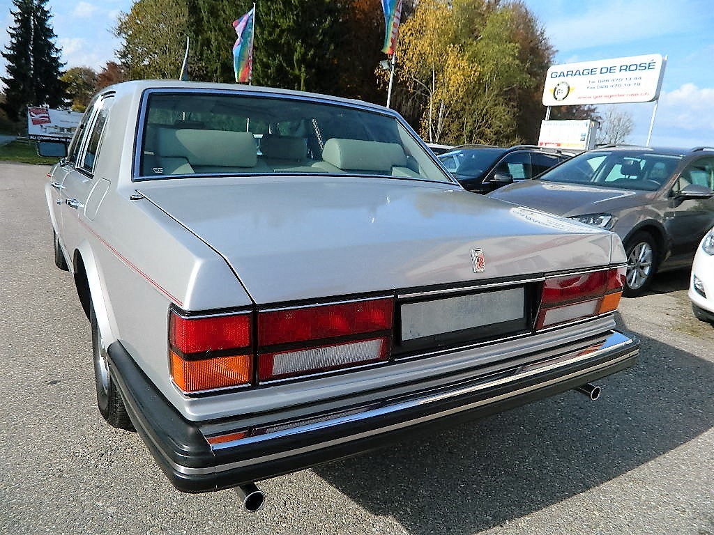 ROLLS-ROYCE Silver Spirit - 7