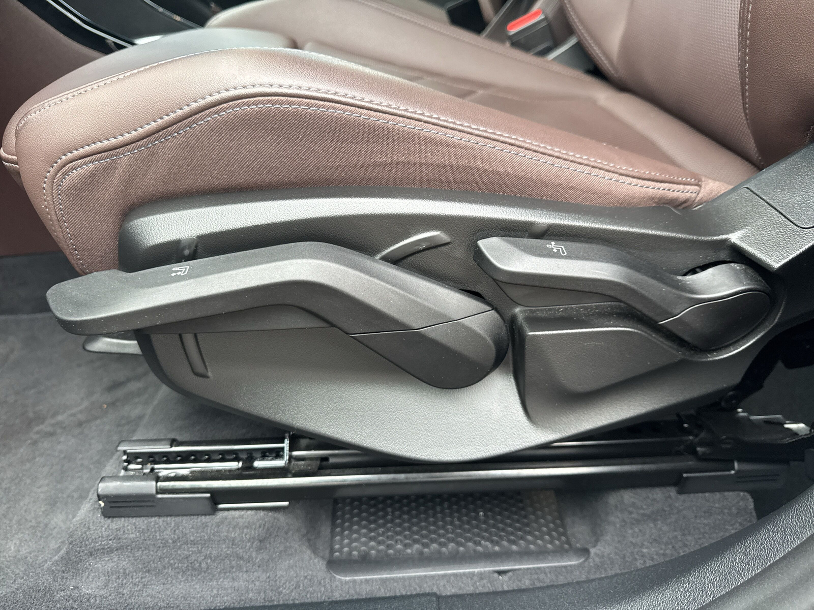 BMW X1 xDrive 20d 48V M Sport 📍 - 18