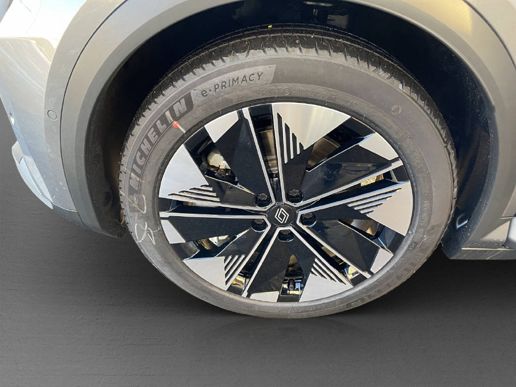 RENAULT SCENIC E-TECH ELECTRIC techno 220 PS Long Range - 16