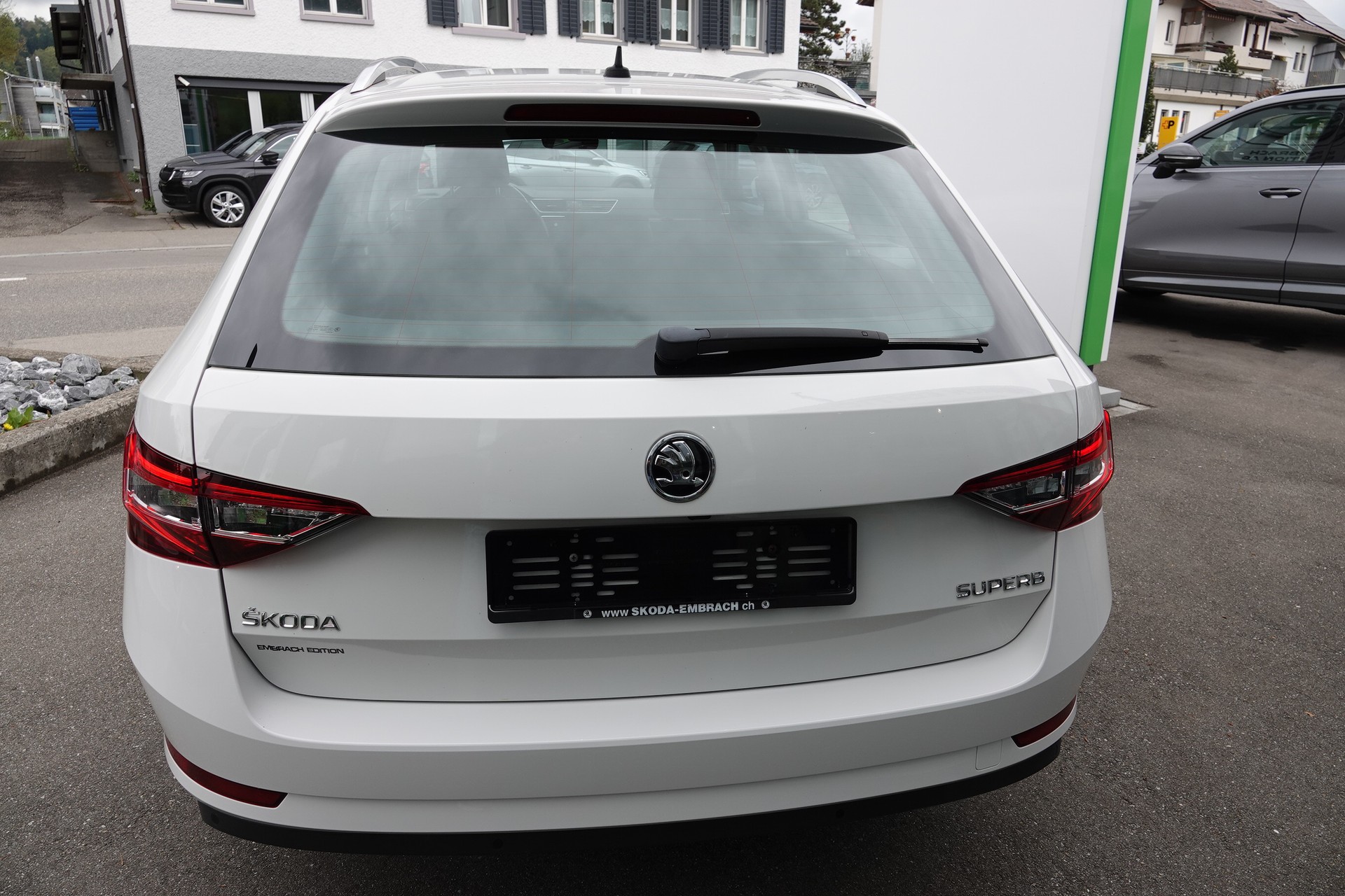 SKODA Superb Combi 1.8 TSI Style DSG - 8