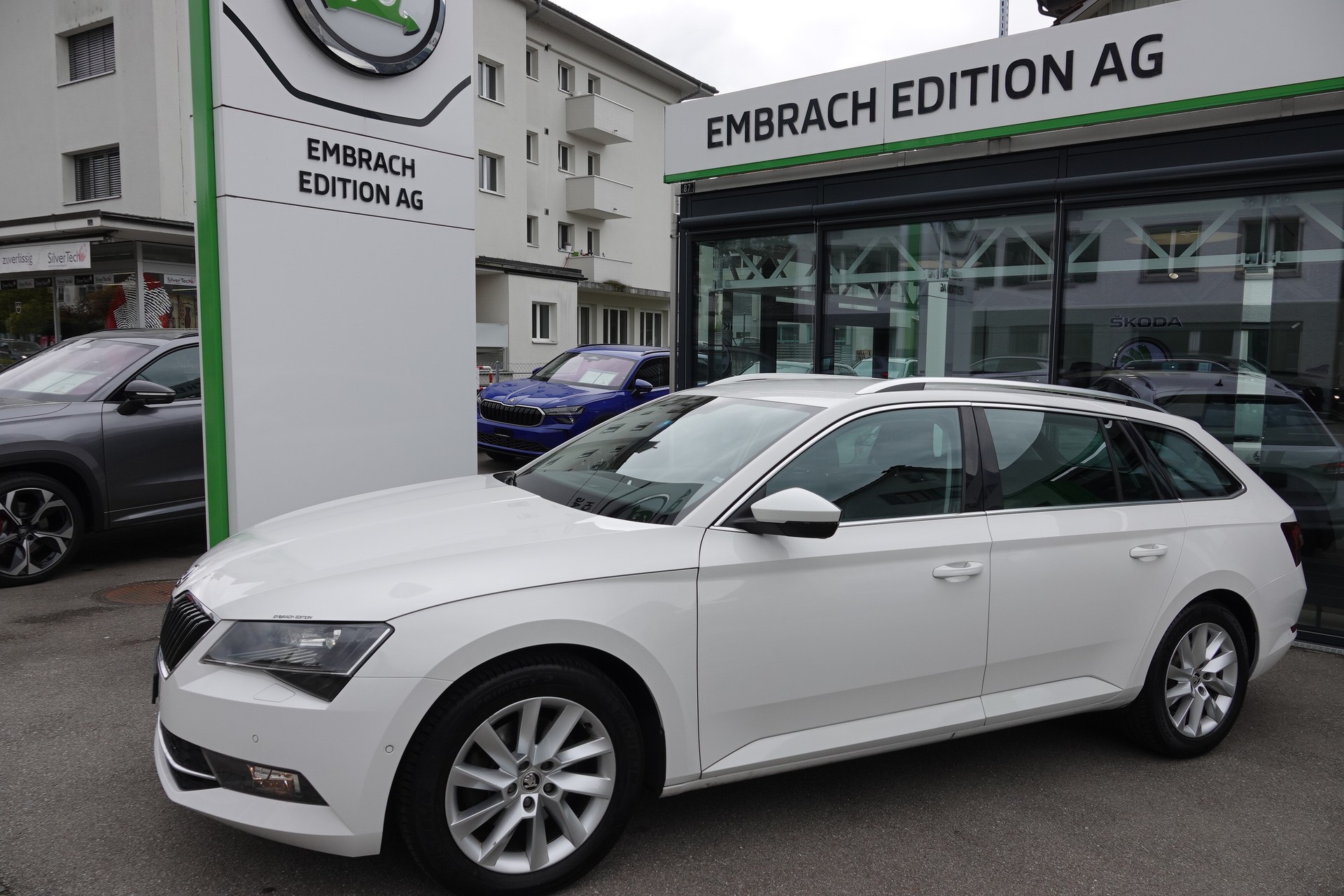 SKODA Superb Combi 1.8 TSI Style DSG