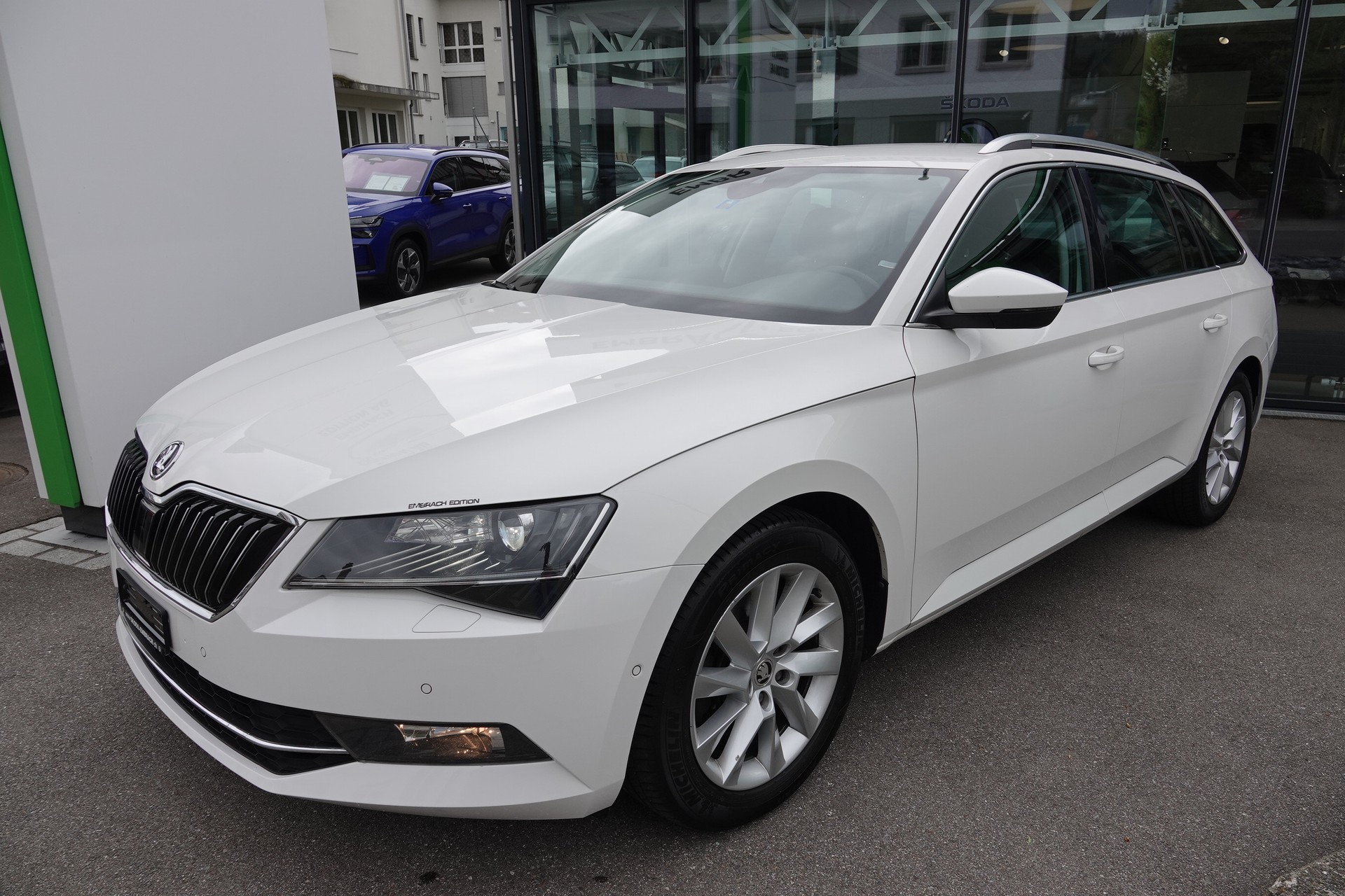 SKODA Superb Combi 1.8 TSI Style DSG - 3