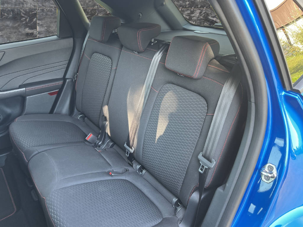 FORD Kuga 2.5 Hybrid ST-Line 4x4 - 9