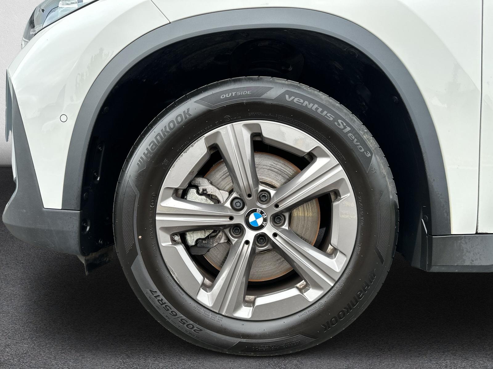 BMW X1 23d xDrive U11 (CH) AHK 2.0T - 9