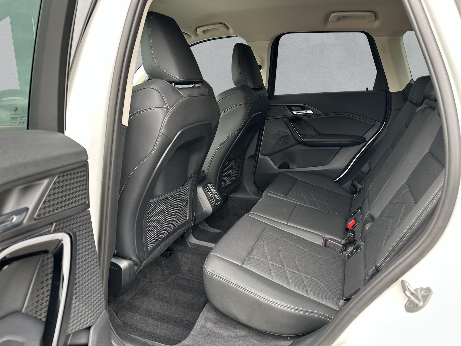 BMW X1 23d xDrive U11 (CH) AHK 2.0T - 12