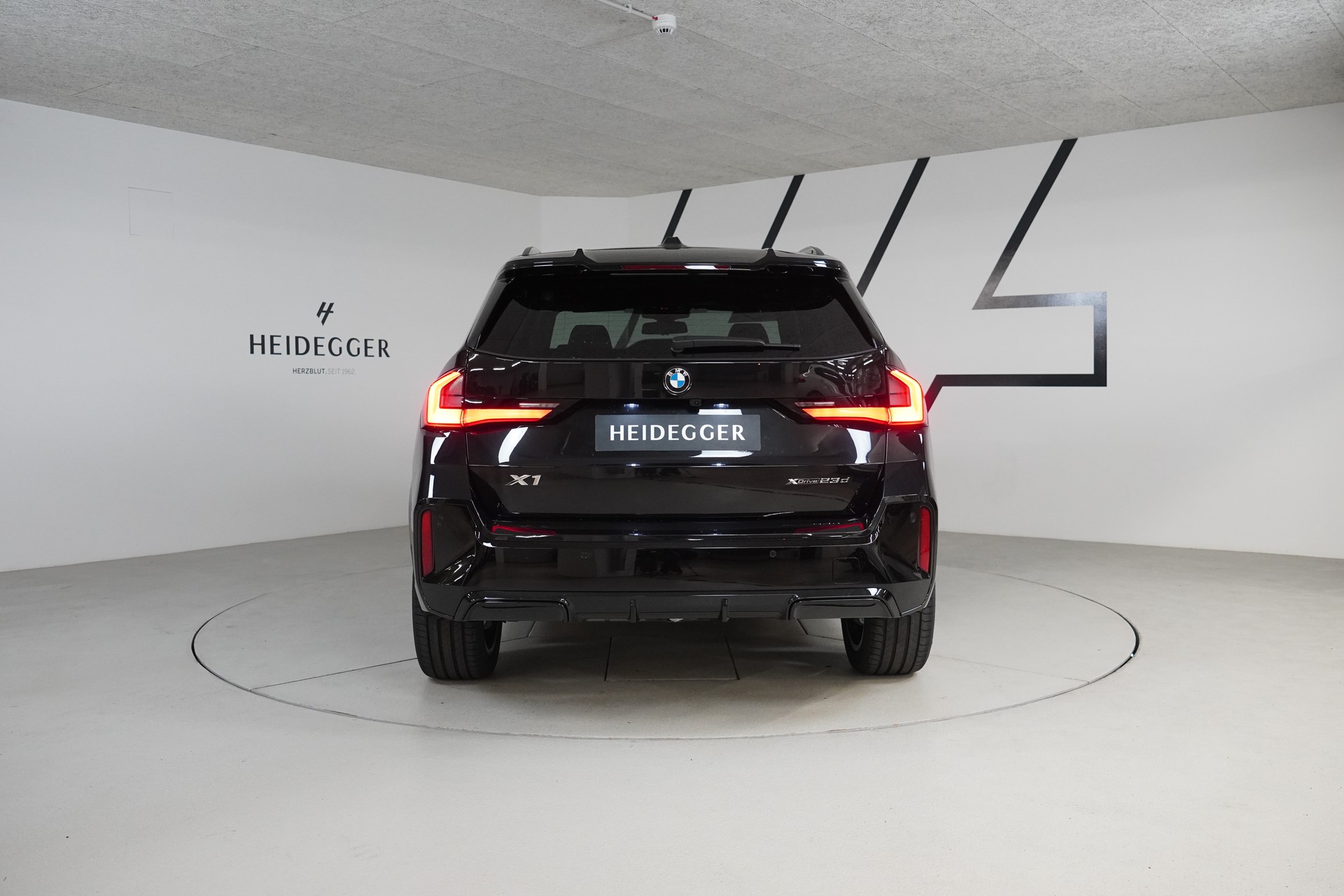 BMW X1 xDrive 23d 48V M Sport Pro - 6