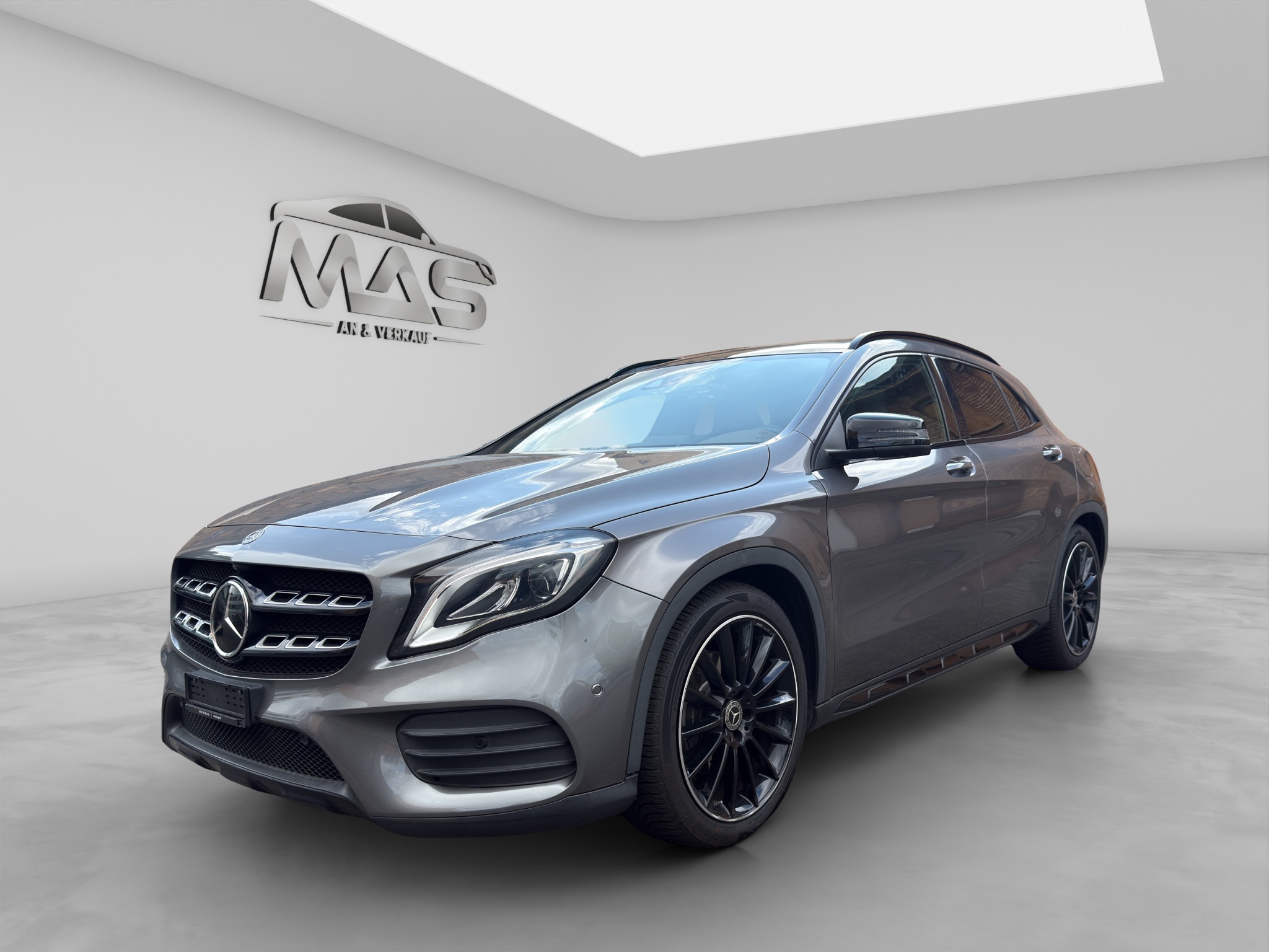 MERCEDES-BENZ GLA 250