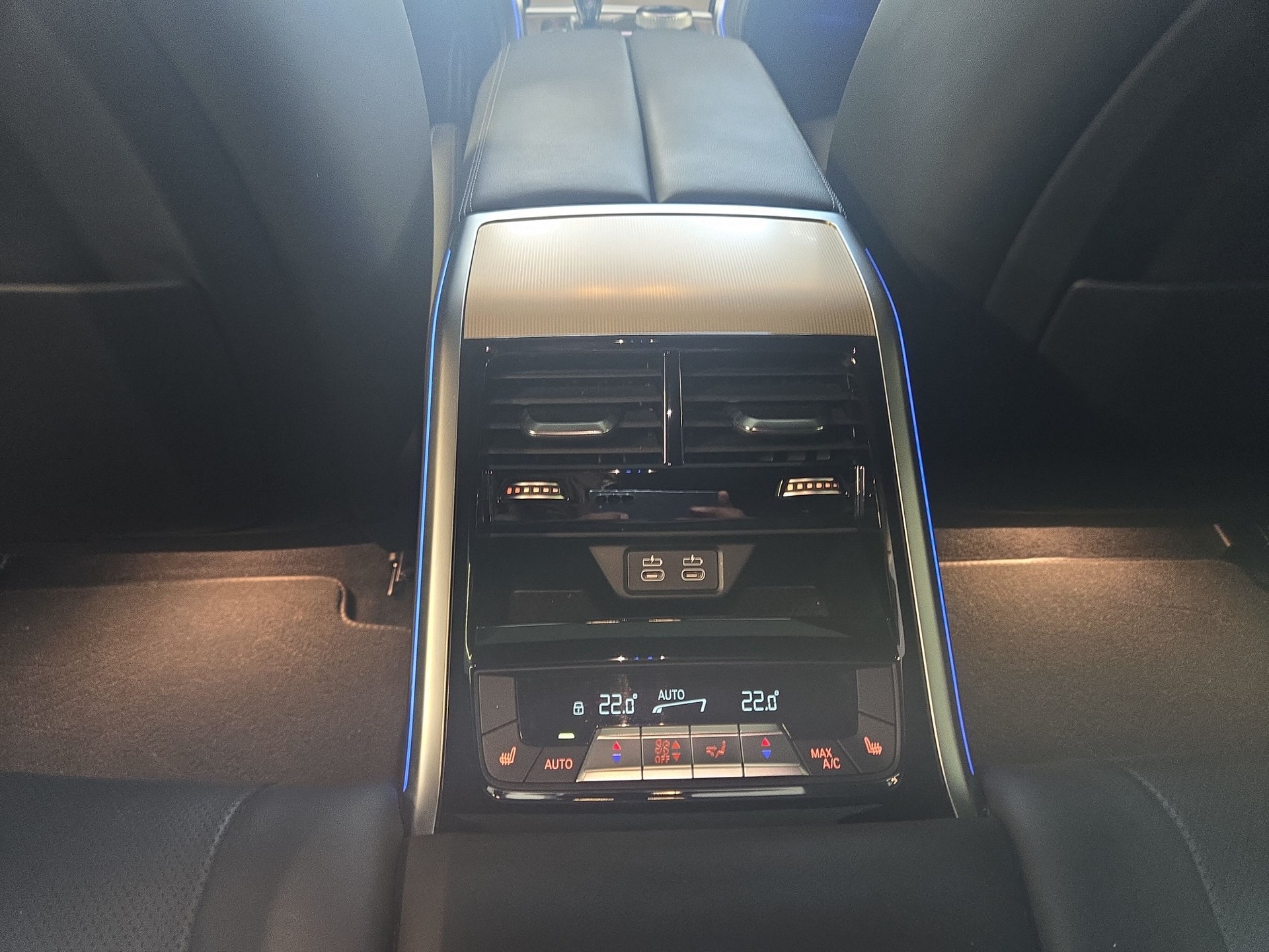 BMW M850i xDrive Steptronic Golden Thunder Edition - 17