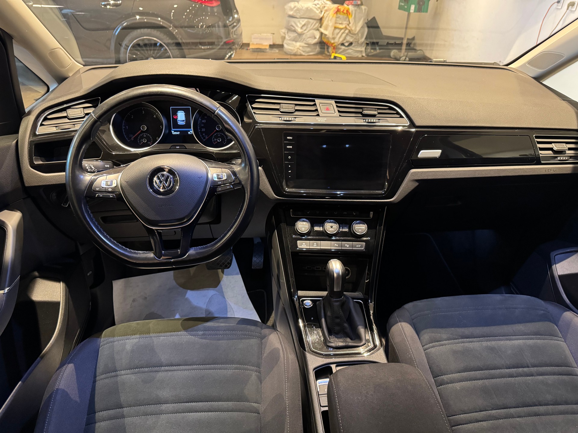 VW Touran 2.0 TDI SCR Highline DSG - 10