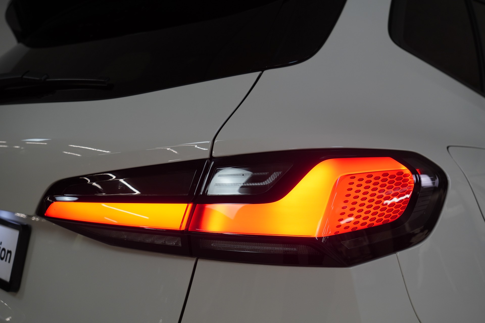 BMW 223d Active Tourer xDrive DKG - 16