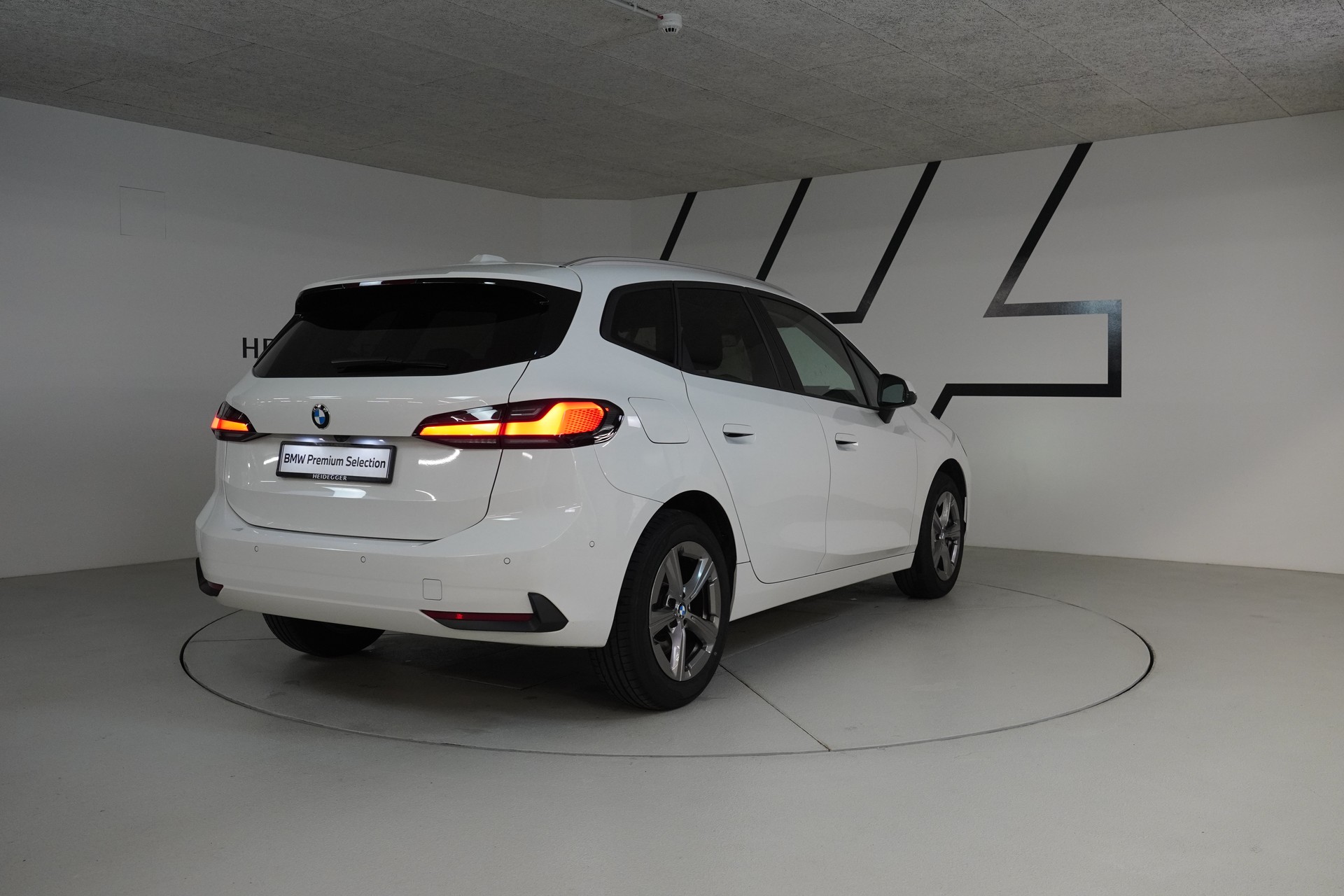 BMW 223d Active Tourer xDrive DKG - 7