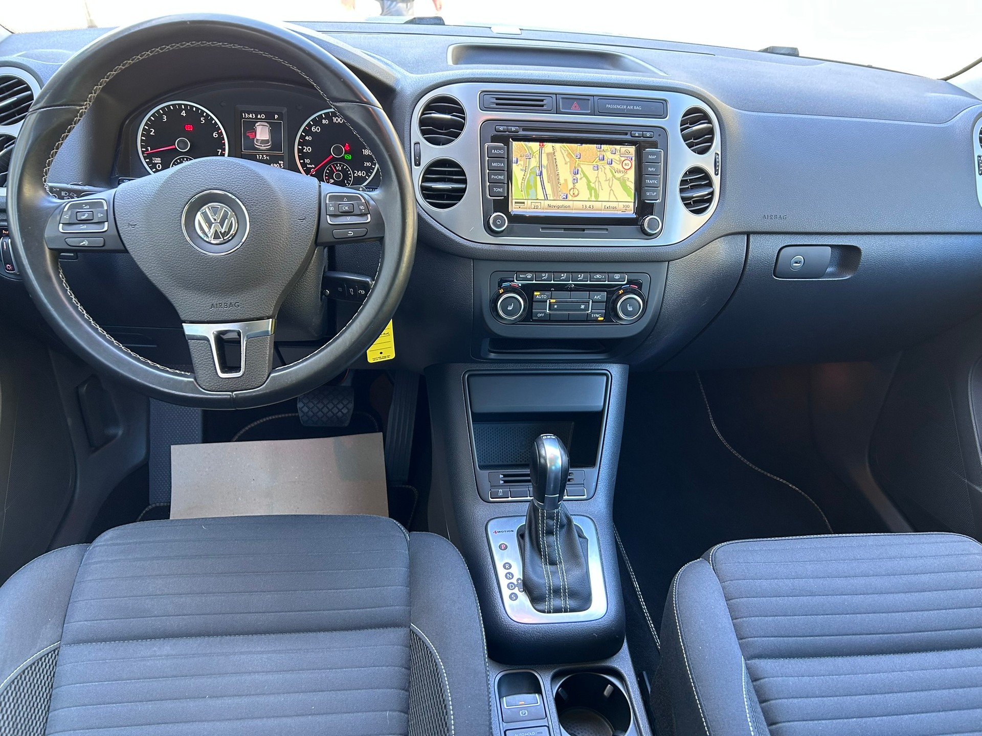 VW Tiguan 2.0 TSI Cup 4Motion DSG - 6
