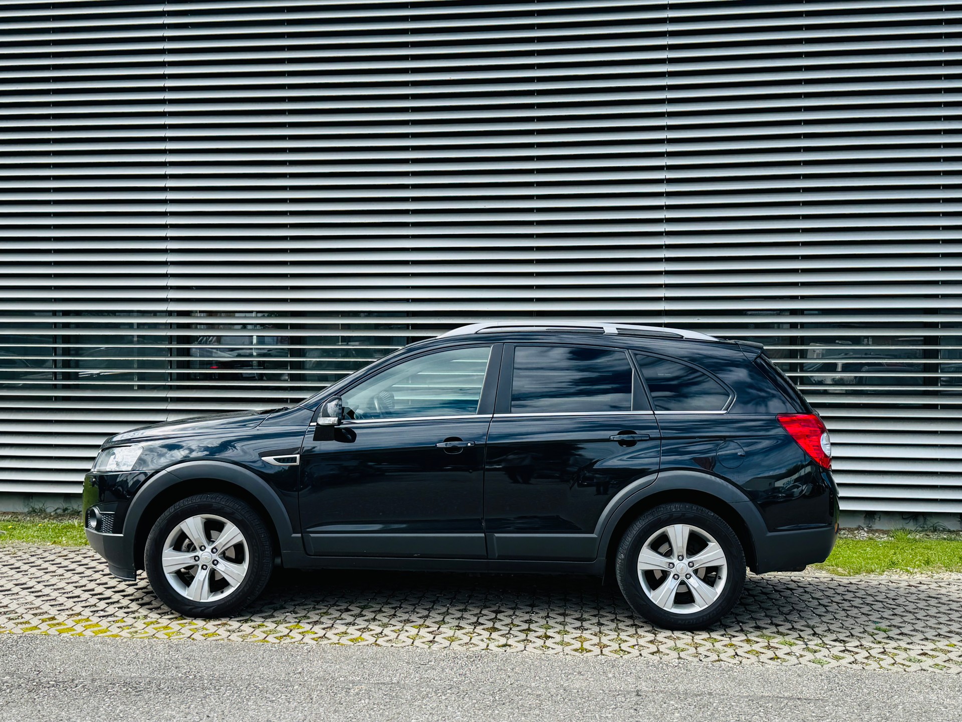 CHEVROLET Captiva 2.4 100 Anniversary 4WD Automatic - 2