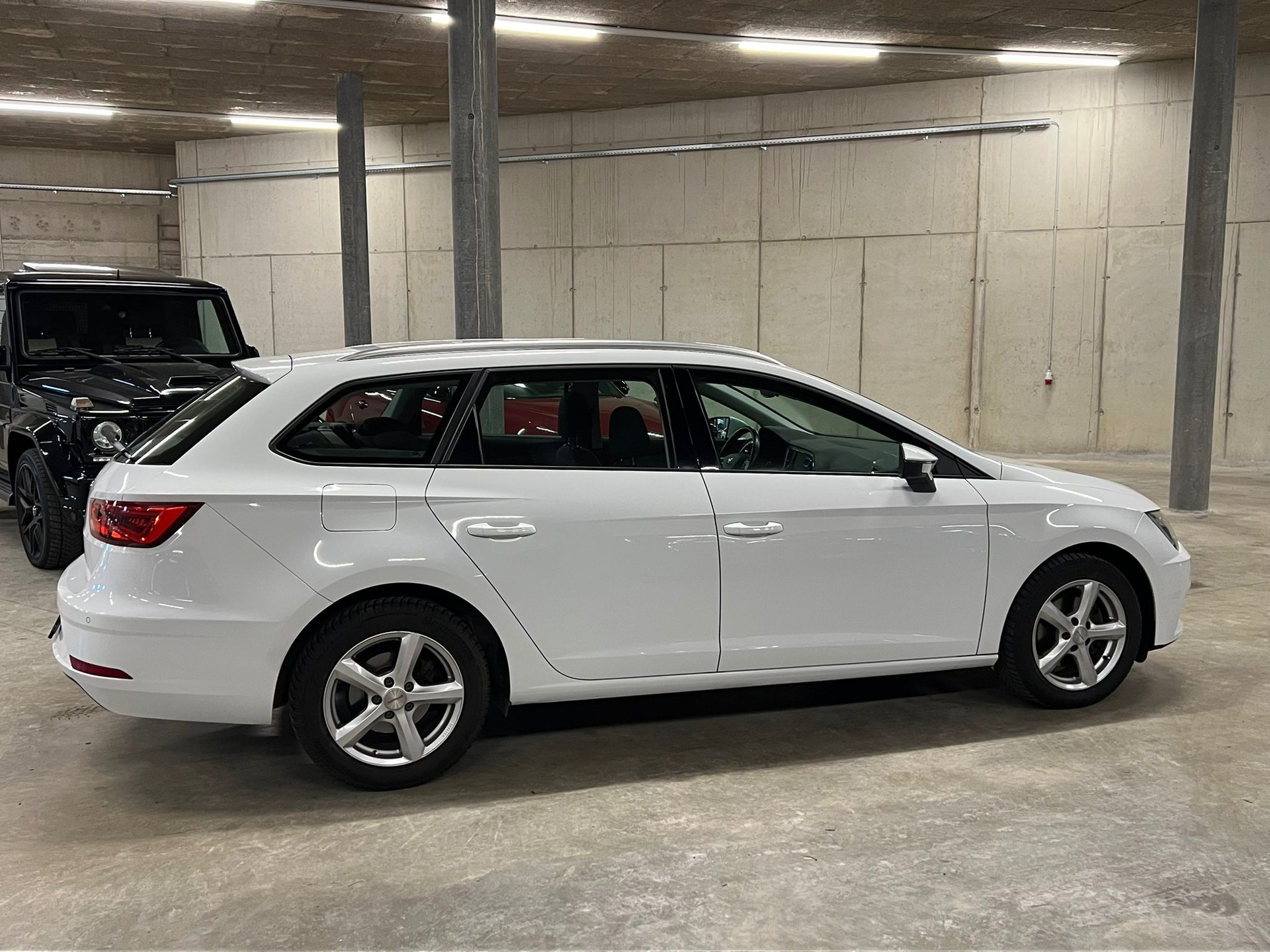 SEAT Leon ST 1.6 TDI CR Style DSG - 8