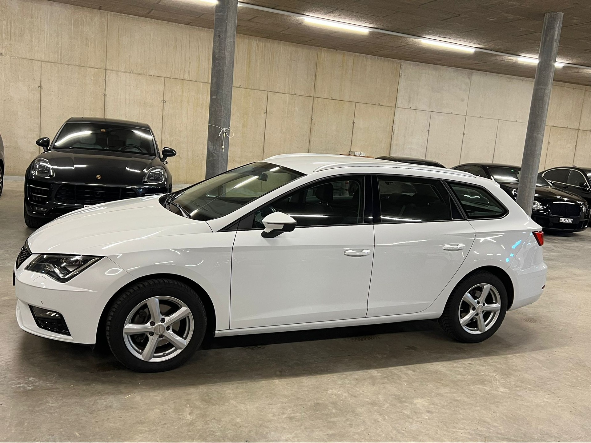 SEAT Leon ST 1.6 TDI CR Style DSG - 4