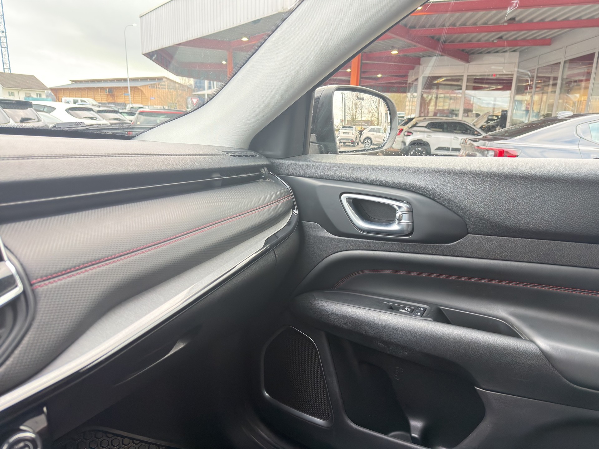 JEEP Compass 1.3T PHEV Trailhawk 4xe - 28