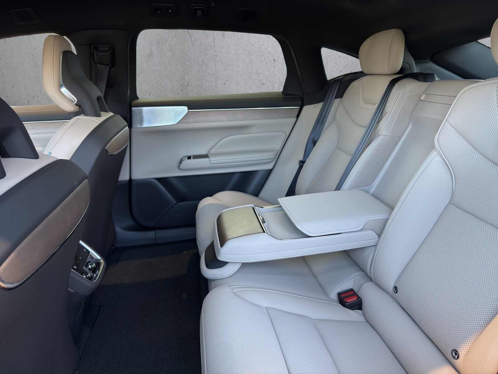 VOLVO ES90 Single 88 kWh Ultra - 13