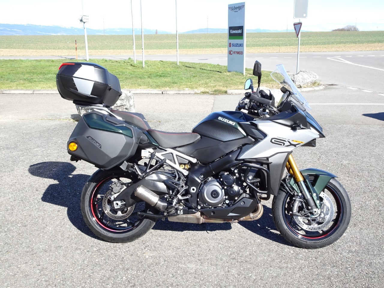 SUZUKI GSX-S 1000 GX Travel