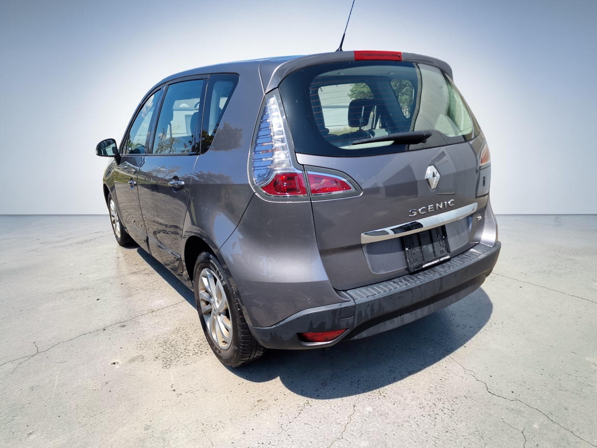 RENAULT Scénic 2.0 16V Dynamique X-Tronic CVT MFK NEU 12Mt Gara - 6