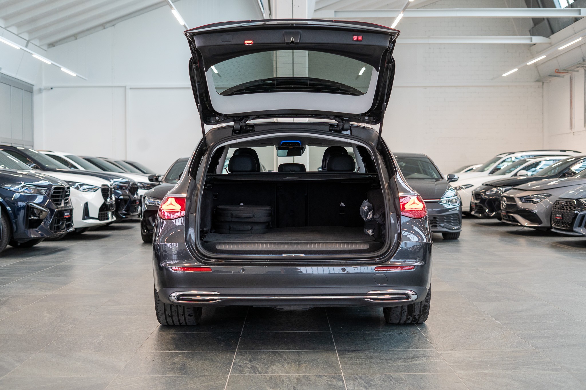E 300 de Avantgarde 4matic Kombi / MBUX Superscreen / Burmester / 360° Kamera