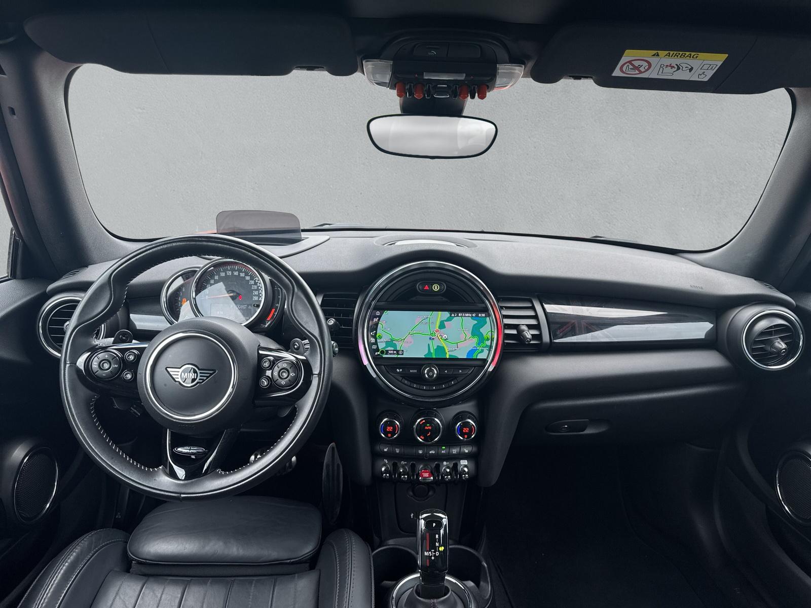 MINI John Cooper Works Cabrio F57 2.0i (CH) - 13